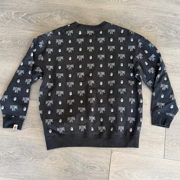 BAPE MONOGRAM CREWNECK - Picture 5 of 7